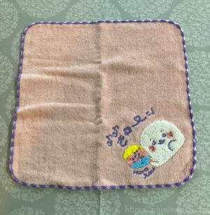しろたんショップ原宿店限定のハンカチ