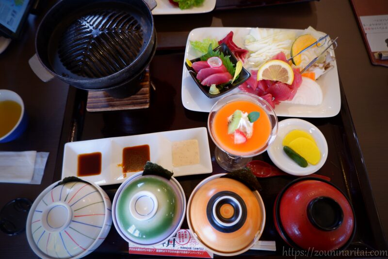 レストランアカショウビンの深浦マグロステーキ丼