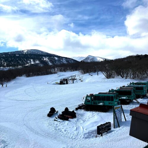 すみかわスノーパークゲレンデと雪上車
