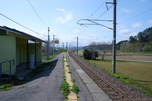 津軽線中小国駅ホーム
