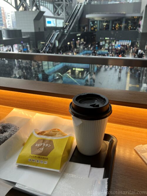 京都駅ビル2階のミスタードーナツ