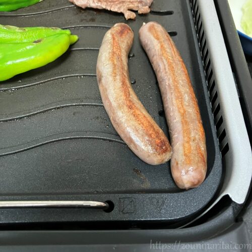 道の駅虫喰岩で販売している古座川ジビエのこころうたれる生ソーセージを焼いたところ